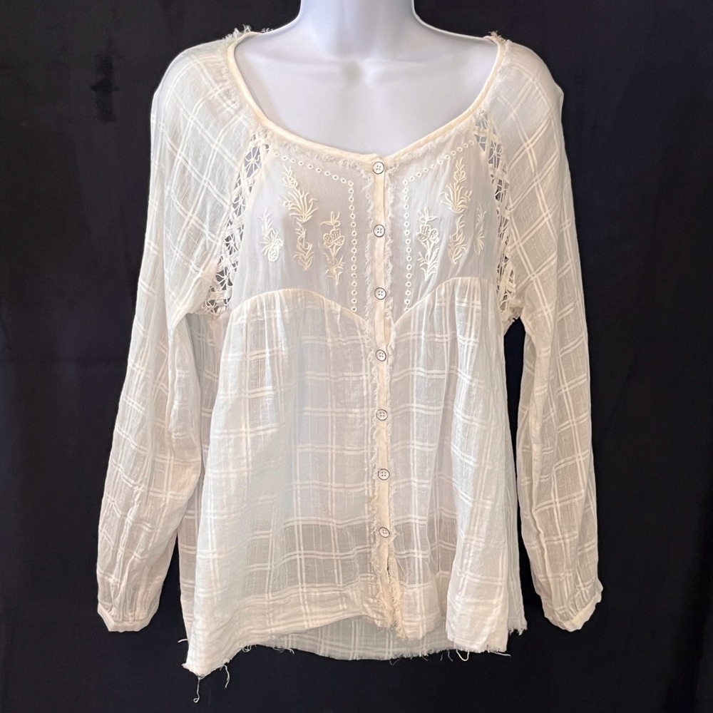 Silver Jeans Co. Long Sleeved See Through White Button Front Blouse Size Medium